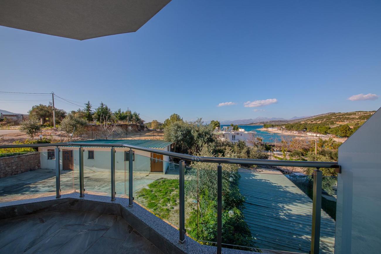 Hotel Landi Ksamil Exteriör bild