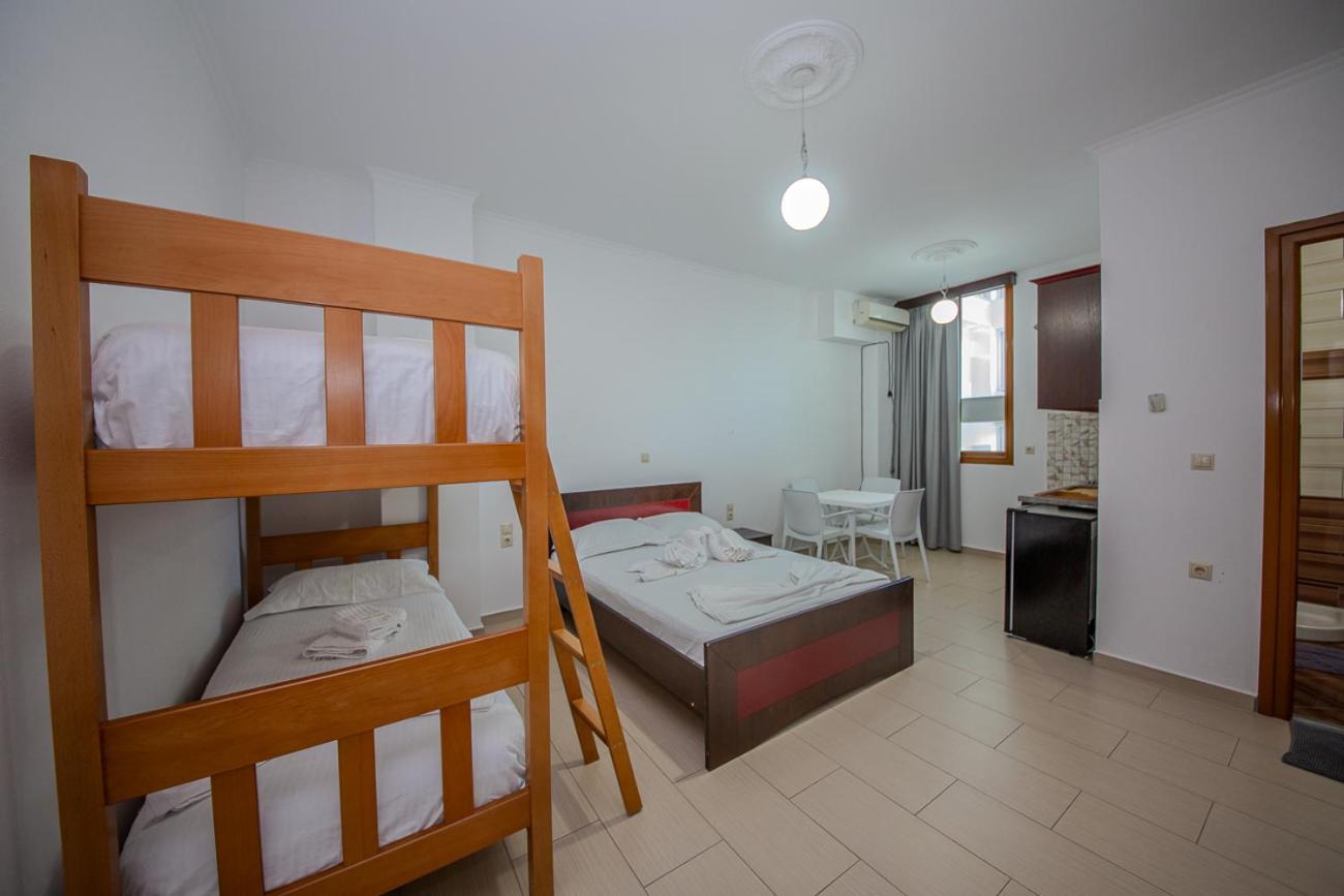 Hotel Landi Ksamil Exteriör bild