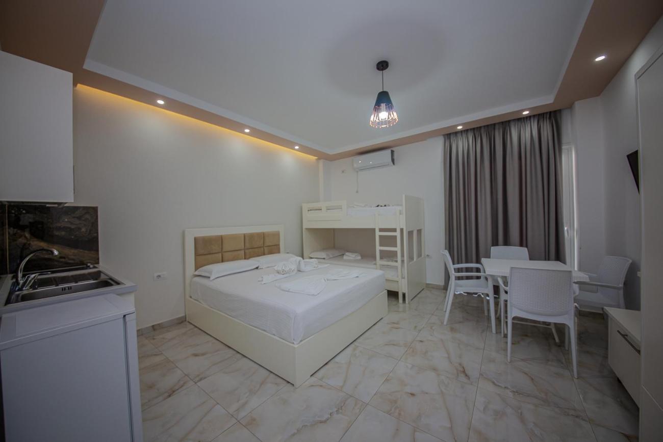 Hotel Landi Ksamil Exteriör bild